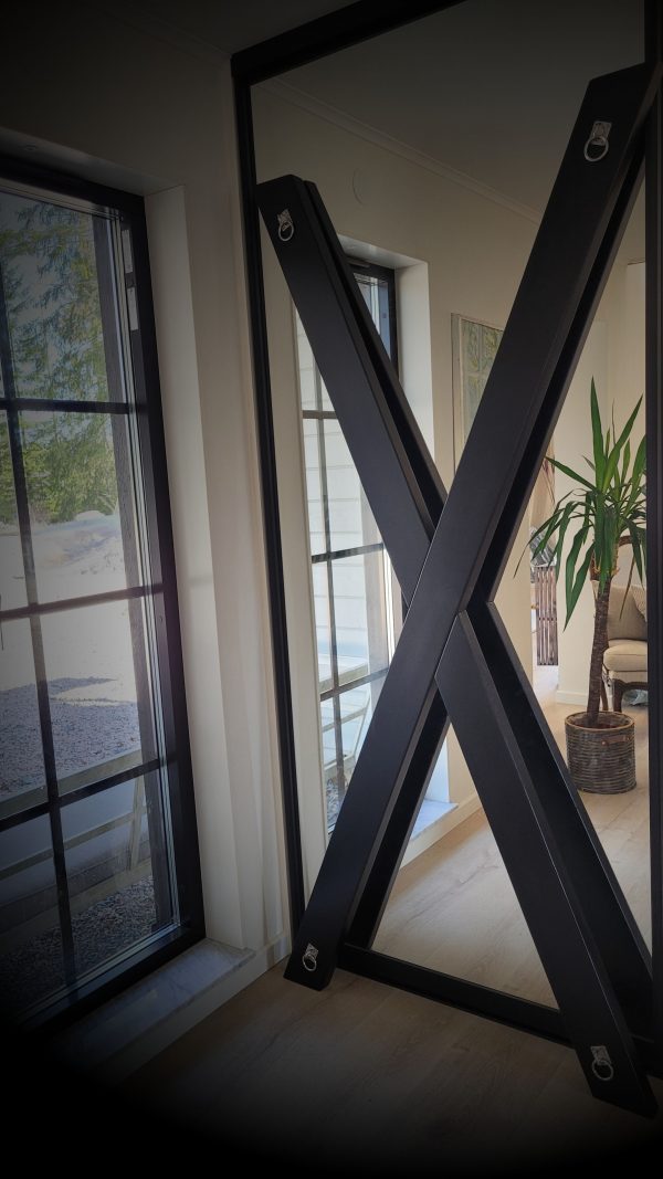 St Andrews Cross - Svart